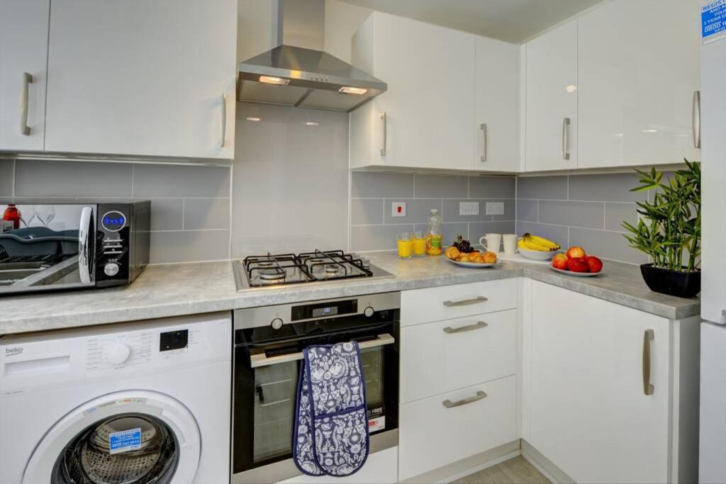 The Stratford Palace Apartamento Birmingam Exterior foto