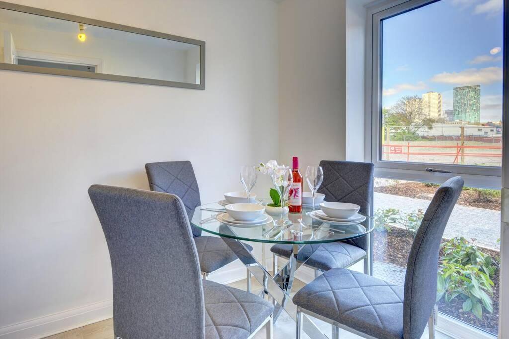 The Stratford Palace Apartamento Birmingam Exterior foto