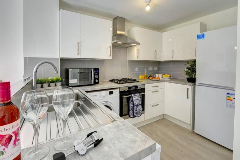 The Stratford Palace Apartamento Birmingam Exterior foto